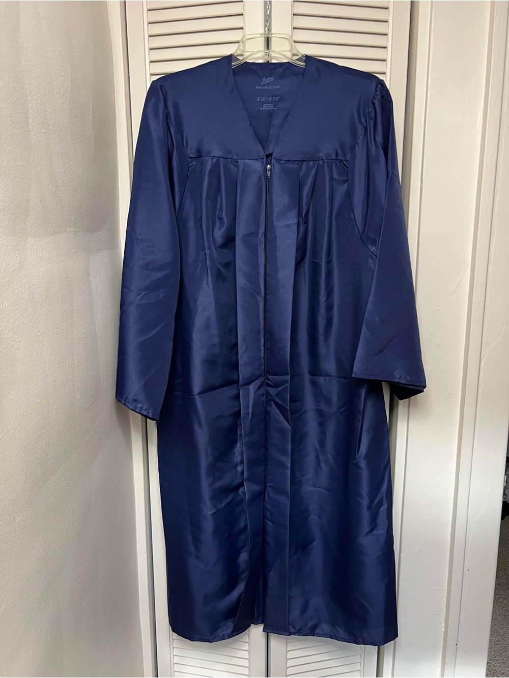 Josten’s BDC Collection graduation/commencement gown unisex Navy - Picture 1 of 3